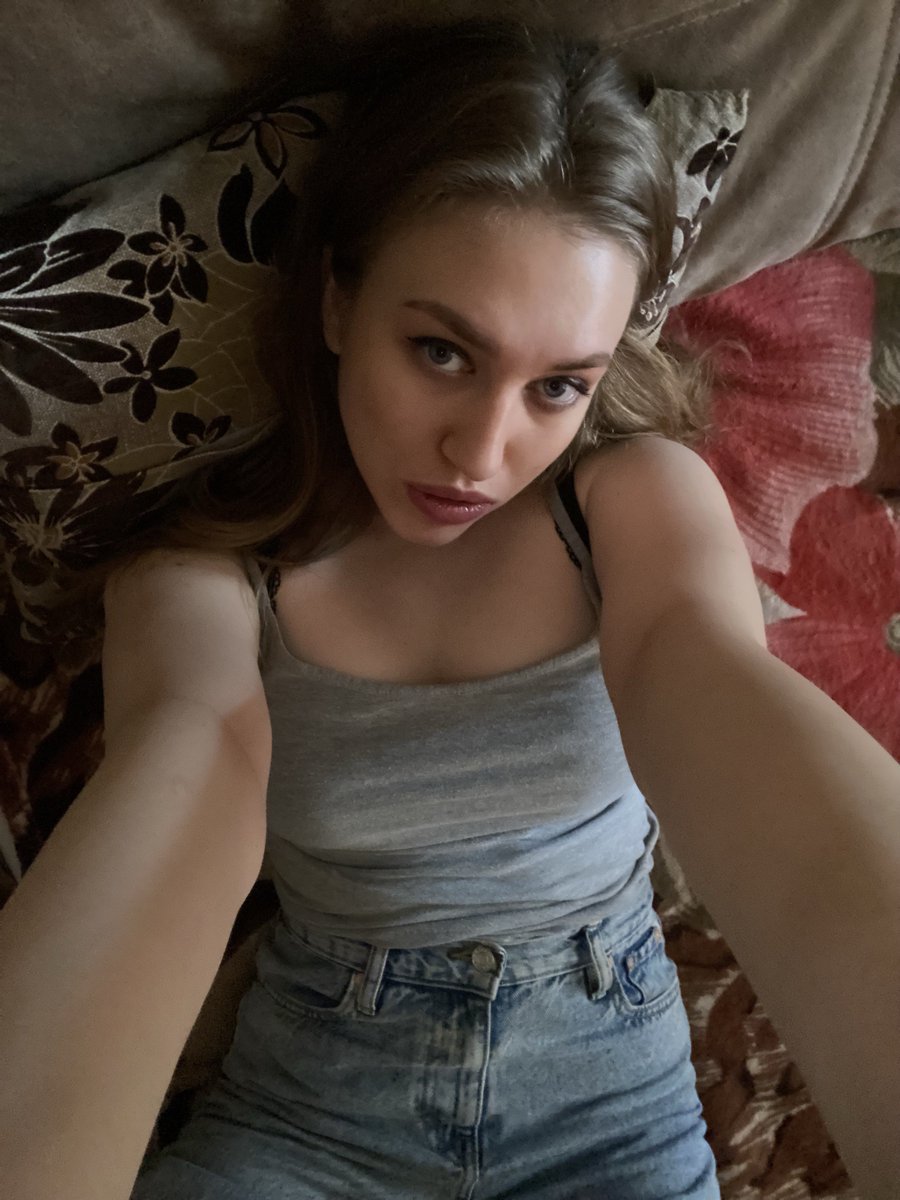 esmeralda tweet media