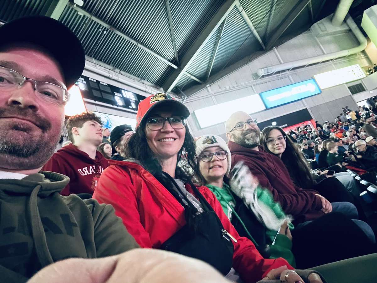 ewalks78's tweet photo. #GoMooseGo https://t.co/ZgYWQlYkW6