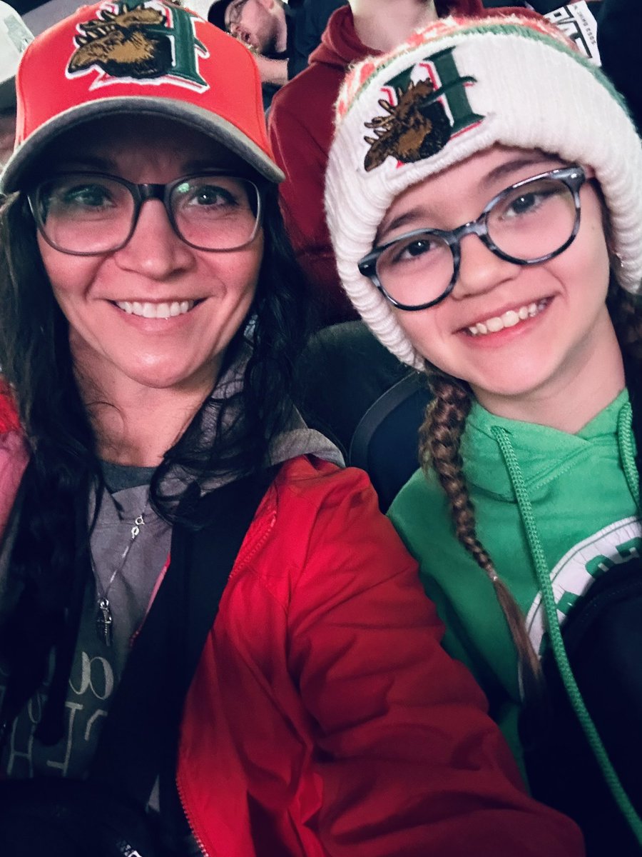 ewalks78's tweet photo. #GoMooseGo https://t.co/mlXmyoeWWN