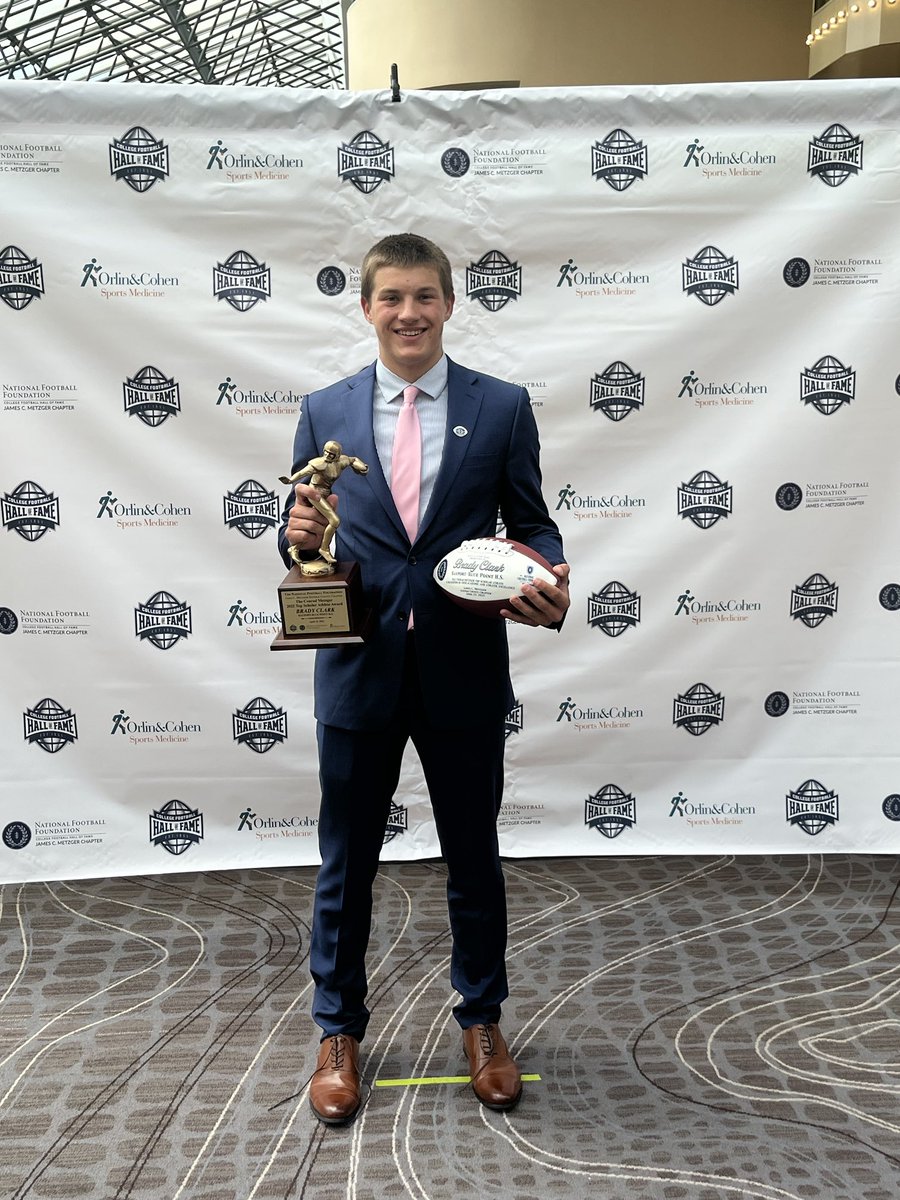 Congratulations to Brady C. on being named the National Football Foundation Long Island Chapter Top Scholar Athlete. ⁦@BBPHSPrincipal⁩ 
#HardWorkPaysOff
#StudentAthlete
#RoleModel