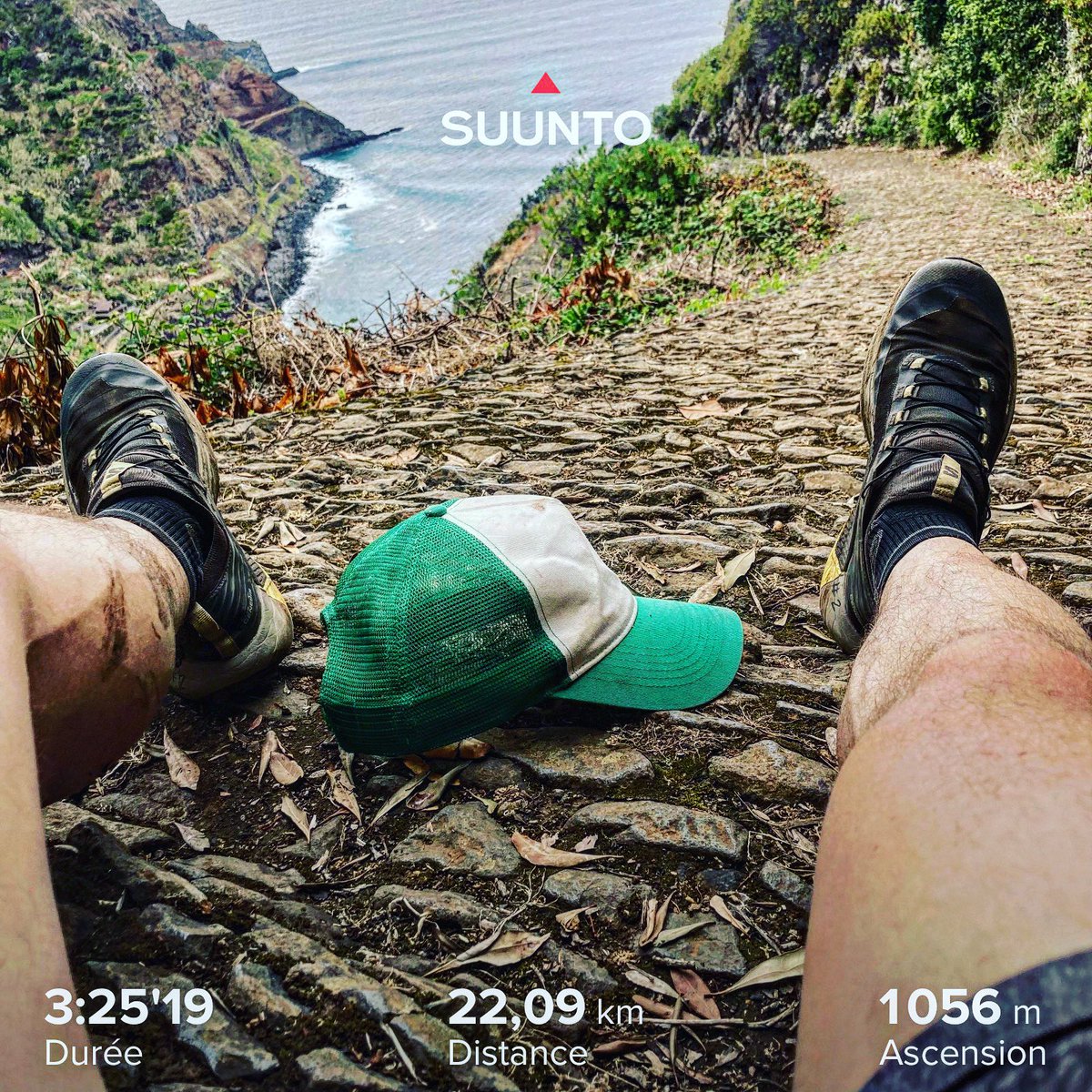 casquetteverte's tweet photo. [🏃🏻‍♀️🏃🏻‍♂️ Rando-Trail Levada Do Caldeirão Verde ⛰️🏝️ • J - 13 : ONE&amp;1 🍈🍉] • Et ça bascule en prépa pour le One &amp; 1 🤘🏻😈 • #CasquetteVerte #Running #Trail #Genesis #Suunto9PeakPro #MIUT #MIUT2023 #MadeiraIslandUltraTrail #RunTocamp #OneAndOne #Ultra01 #ChouChouGate https://t.co/QOgKNnMIWF