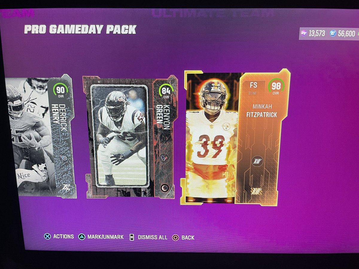 ImBitter__'s tweet photo. @Zirksee Got bored and opened packs lmao https://t.co/TA0xM9W3MU