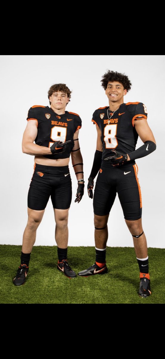 Logan Studt (@logan_studt) on Twitter photo Amazing visit to Oregon State last week! Appreciate all the love from the staff and showing me around the beautiful facilities! <a href="/Coach_Bray/">Trent Bray</a> <a href="/CoachWozniakTE/">Brian Wozniak</a> <a href="/AustinDArmond/">Austin</a> <a href="/jmofromthe4/">Jalen Moore</a> <a href="/BeaverFootball/">Oregon State Football</a> <a href="/buchananbear_fb/">Buchanan Football</a> <a href="/BrandonHuffman/">Brandon Huffman</a> <a href="/JaydenFortier/">jayden fortier</a> Amazing visit to Oregon State last week! Appreciate all the love from the staff and showing me around the beautiful facilities! <a href="/Coach_Bray/">Trent Bray</a> <a href="/CoachWozniakTE/">Brian Wozniak</a> <a href="/AustinDArmond/">Austin</a> <a href="/jmofromthe4/">Jalen Moore</a> <a href="/BeaverFootball/">Oregon State Football</a> <a href="/buchananbear_fb/">Buchanan Football</a> <a href="/BrandonHuffman/">Brandon Huffman</a> <a href="/JaydenFortier/">jayden fortier</a>