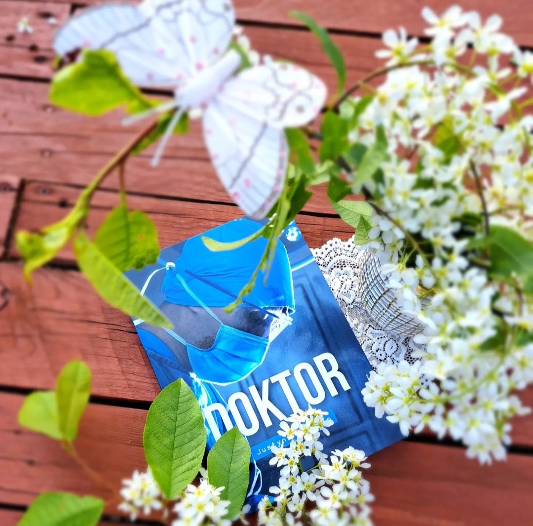 Anna49804625's tweet photo. "Doktor" - ciekawa powieść w której poruszony jest temat handlu organami.
#polecam 
9 ⭐️
#TwitteroweKsiazkary 
#readlist2023pl #book https://t.co/jn9x9njVQi