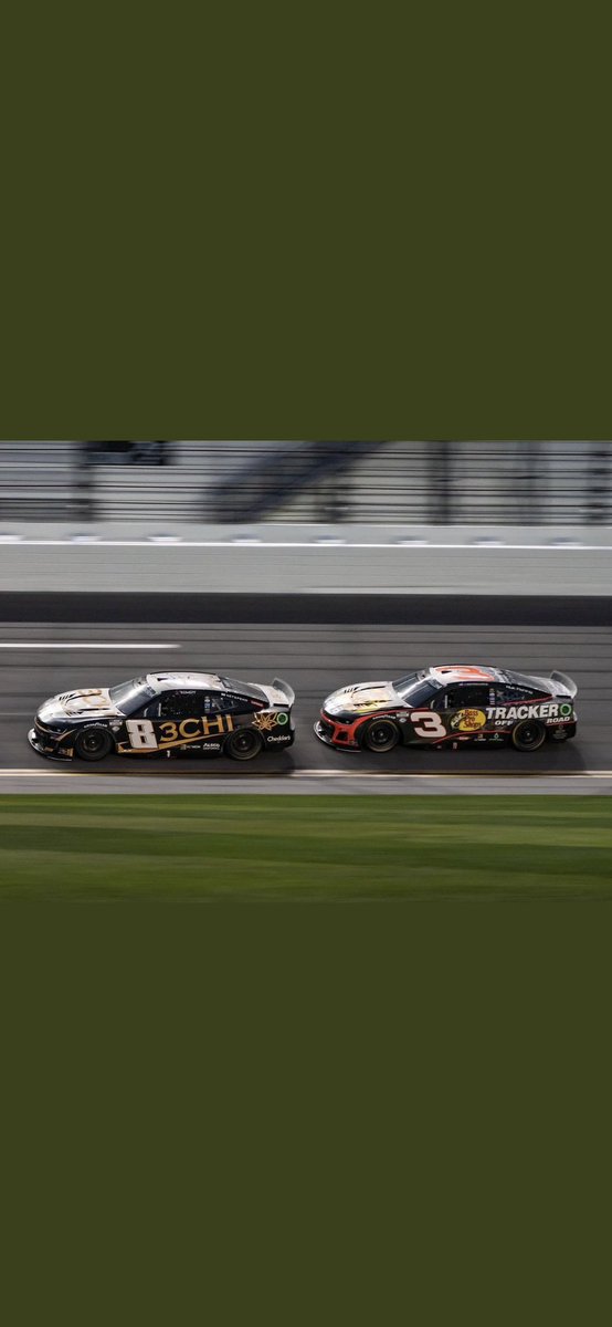 KnightKing1972's tweet photo. #GEICO500 #Talladega #NASCAR75 @NASCARONFOX @NASCAR Lets go Kyle.!! bring it home to Victory Lane..@RCRracing #RowdyNation is behind you.!! @KyleBusch https://t.co/Kna2hmU00d