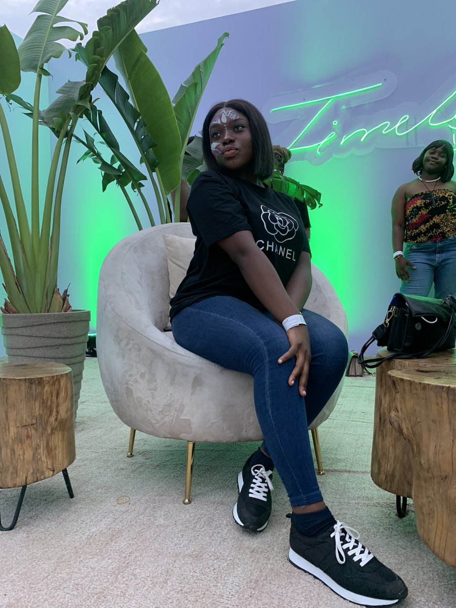 popcentraltv's tweet image. Yupp!!
You should find your way to #timelessconcert if you are not here yet!
.
It’s about to be a #timelessexperience !
.
Don’t forget, if you are not in Lagos, you can watch live on POPCENTRAL DSTV, 189🔊🔊

#SHUTDOWNTheTBS #davido