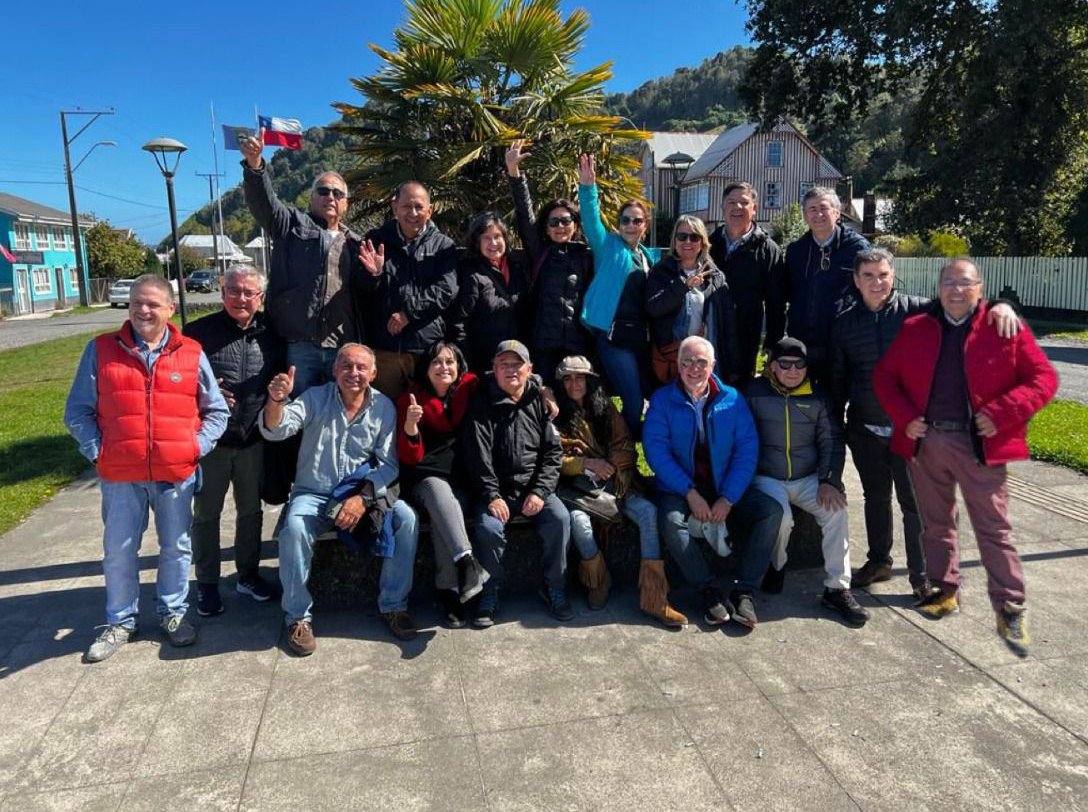 faceaudec tweet media