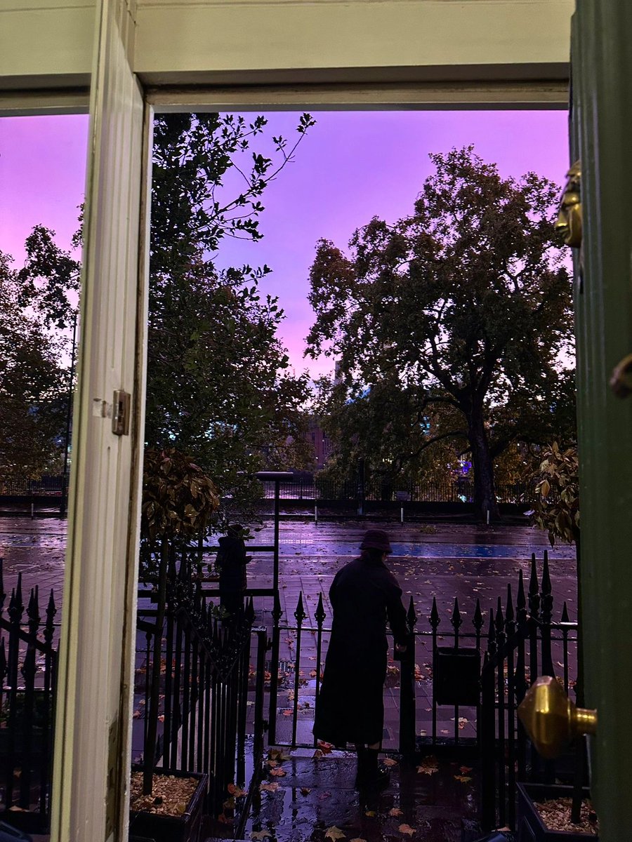 MahuguCyrus's tweet photo. The sunset after the rain is picturesque🌧️ https://t.co/ecZqa3zHOu