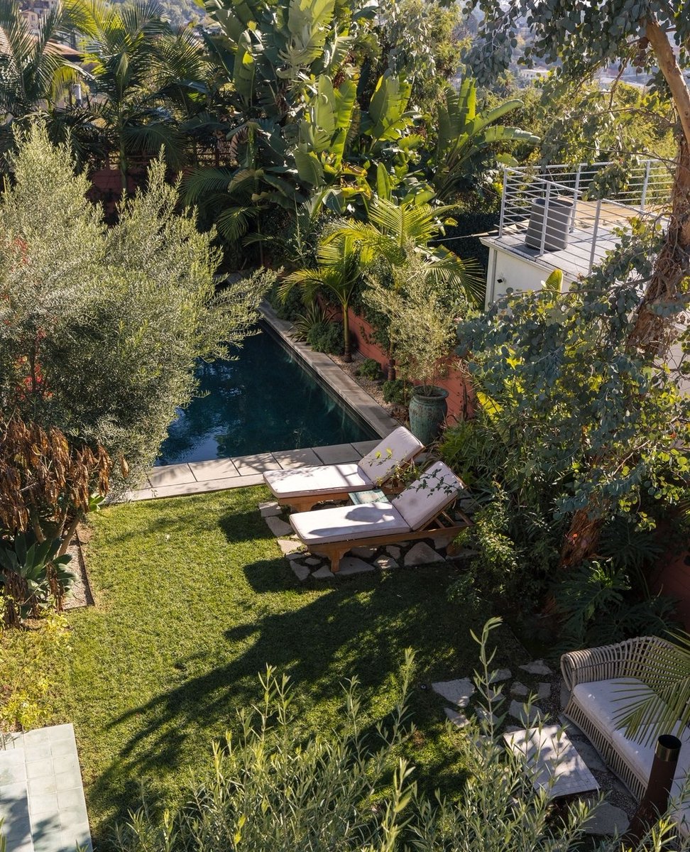 Where we wish we could be resting this Sunday✨Home inspiration via @jennacooperla