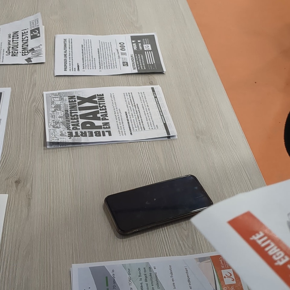 📗 Des délégué·es du Loiret étaient à Tours pour suivre un stage déconcentré ! Une variété de formations destinées aux cadres ou aux nouveaux adhérent·es a été donné par la coord aux adhérents de toute la région.

✊Merci à <a href="/mjcf37/">Jeunes Communistes Indre-et-Loire</a> pour l'accueil !