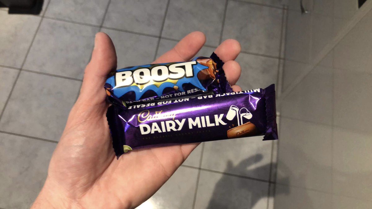 DontUseJelly's tweet photo. Yo @CadburyUK wtf is this about. Boost multipack bar is smaller than my knob. If I can’t satisfy the ladies how is this supposed to satisfy my belly? Sort it out x https://t.co/qSANzxhffi