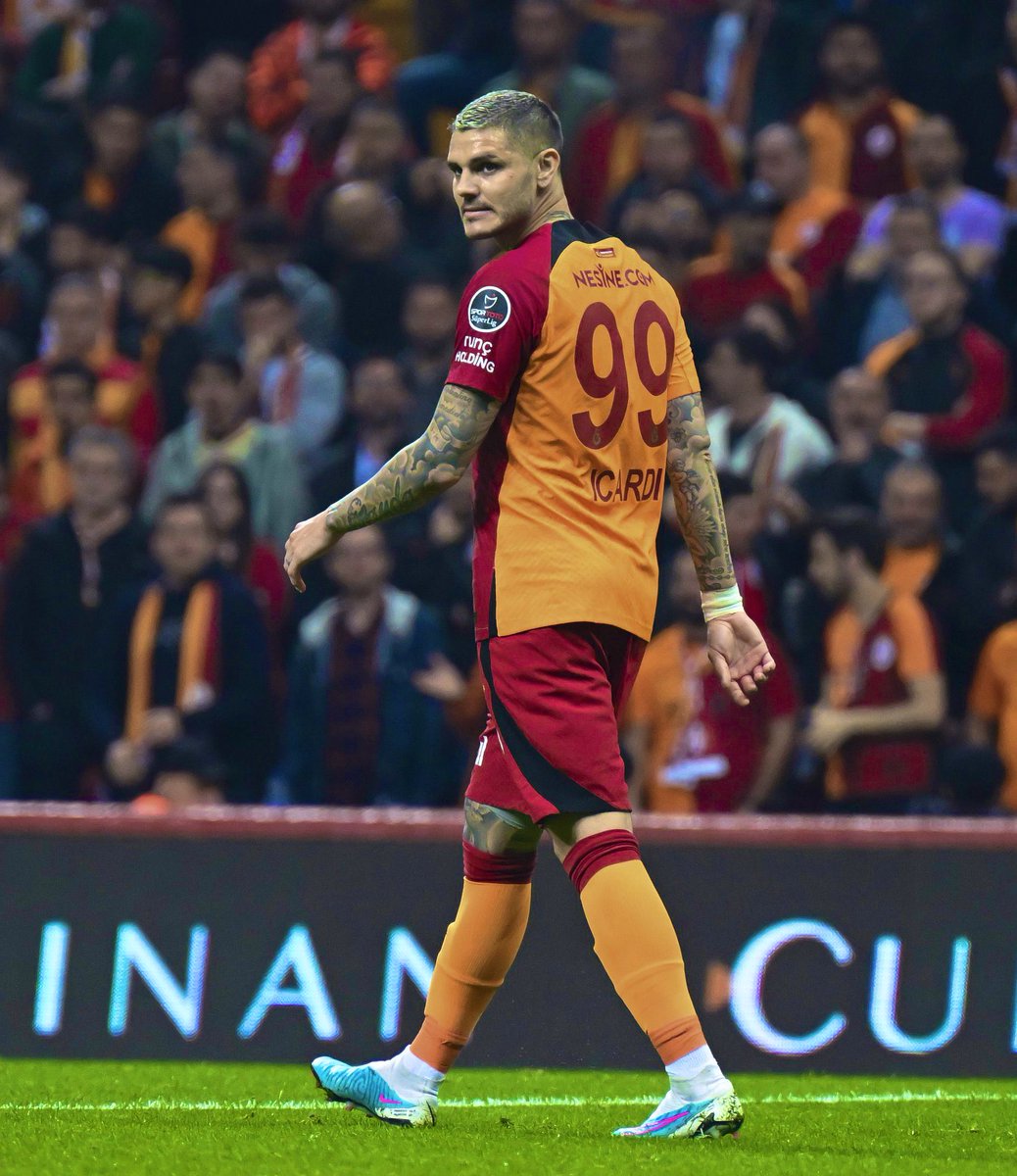 kazandırdığı bir çok maç varken kaçırdığı bir penaltı yüzünden gönül koyacak değiliz. 

Canın sağolsun…