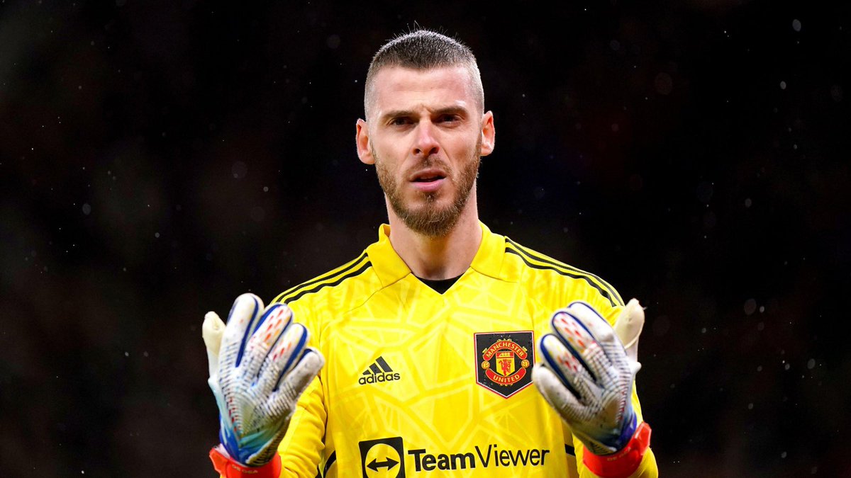 NFFCB_'s tweet photo. Popular Opinion: David De Gea is the most overrated goalkeeper of all time 😭😭😭 https://t.co/bL6SB9cXme
