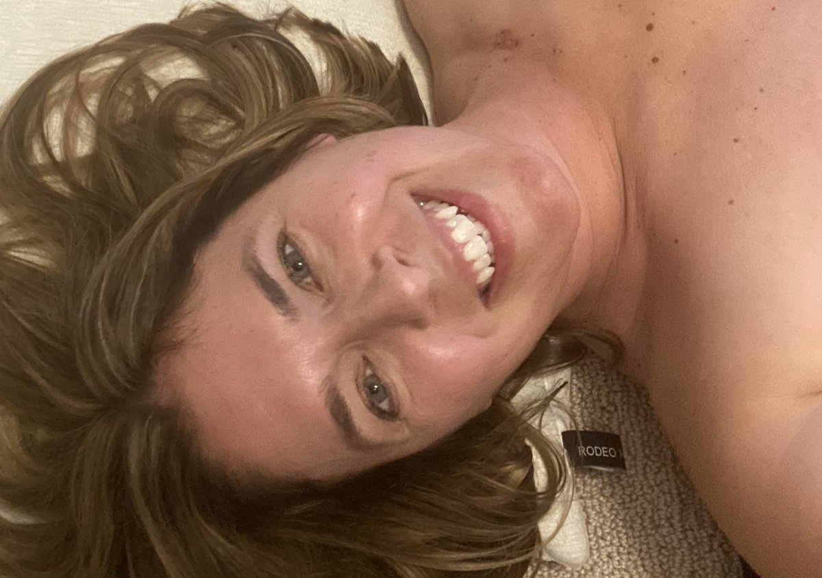 DodsonandRoss's tweet photo. I'm writing again: Making Time for Pleasure is the Hardest Part of Becoming Orgasmic https://t.co/6Drm0BhyDb https://t.co/UqtoWbgtqT