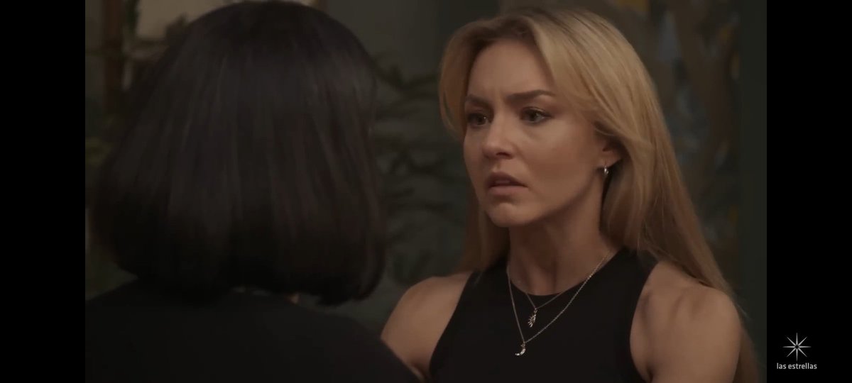 libmustel's tweet photo. Me encanta el personaje de Leona, esta super bien desarrollado. Es una mujer fuerte y dedicada. El hecho de no romantizar los recuerdos que vivió con Gael y que no sienta amor por él me parece super auténtico. #ElAmorInvencible @elamorinvencibl https://t.co/oLb57r9D6K