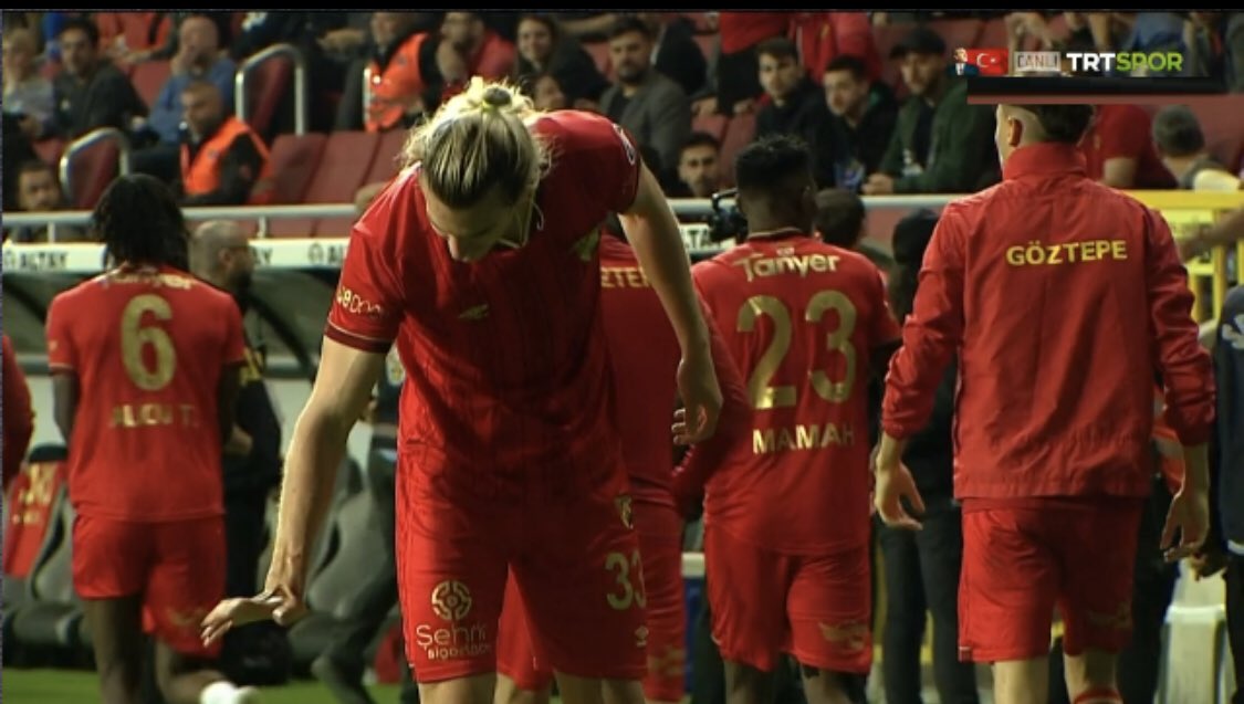 Şşşşşş…Az ötede oynayın bakayım! İnadına Göztepe <a href="/Goztepe/">Göztepe Spor Kulübü</a>
