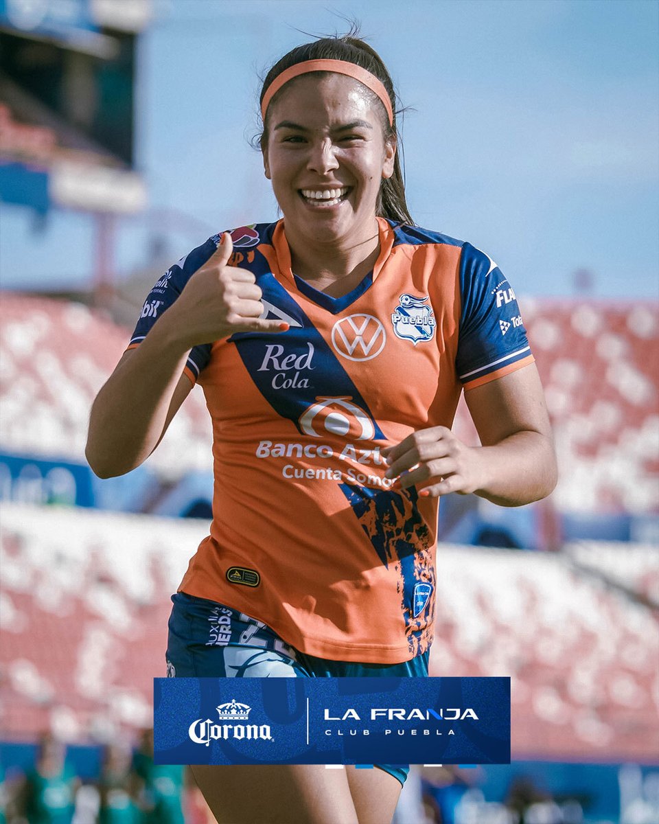 ClubPueblaFem's tweet photo. 🎶Esclava de plata, esclava de plata, sin decir na’ a mí me ha jurao' que ella por mí se mata🎶

#LaFranjaNosUne🎽 y con mis diosas @Camfinn19, @rosalia y todas las Enfranjadas estamos dejando todito en 🇪🇸

Cada RT es un "¡Te queremos muchíííísimo, Cami!"😍 https://t.co/YTm8pJrXUF