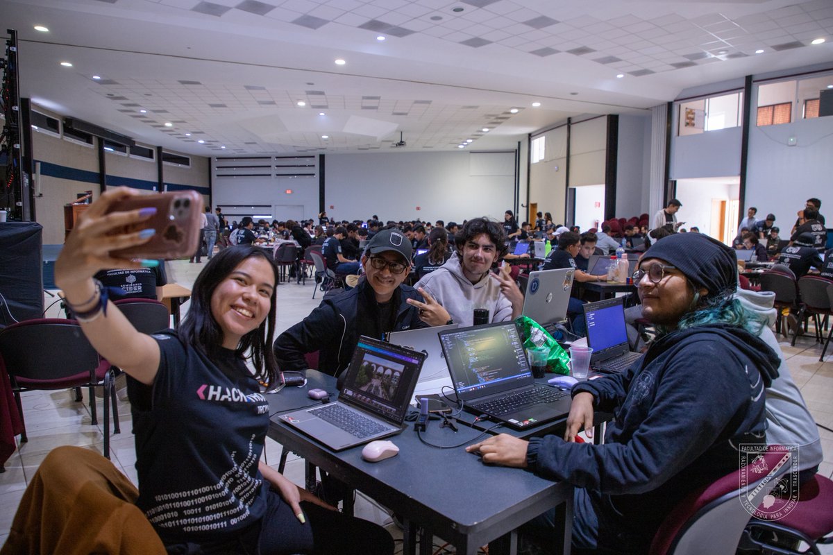 ¡Inauguración del Hackathón Troyano 2023!
Estuvieron presentes los participantes, profesores, mentores y distinguidas autoridades. 

Este hackathón fue una gran oportunidad para demostrar sus conocimientos, habilidades e ideas creativas para la resolución de problemas legales.