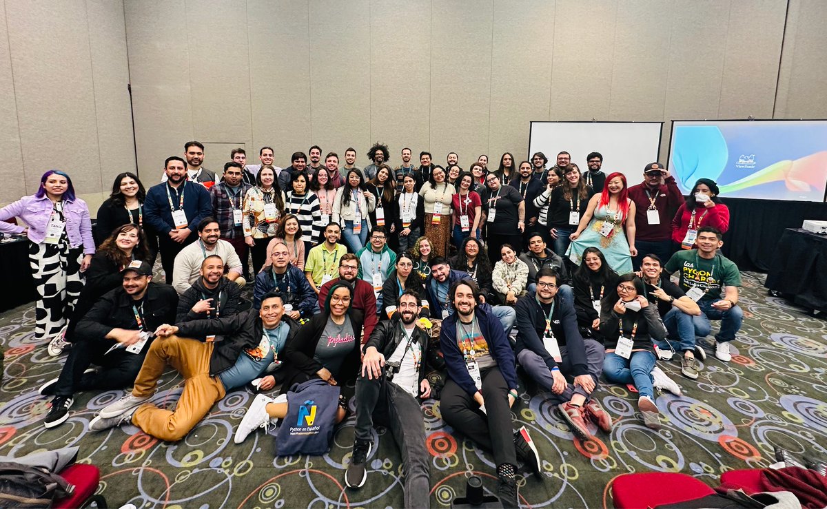 pyconcharlas's tweet photo. ¡Lo hicimos de nuevo!🎉🐍💜
Un track de charlas en otro idioma que no es el inglés en @pycon.

✨🐍 2 días full de charlas en Español 🐍✨

Esto es parte de lo representa #PyConCharlas, dar visibilidad a la diversidad que existe dentro de la comunidad de #PyConUS 😍👏👏

#Python https://t.co/9ctkTZZBVU