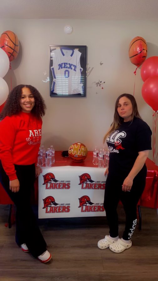 Charleece Davis tweet media