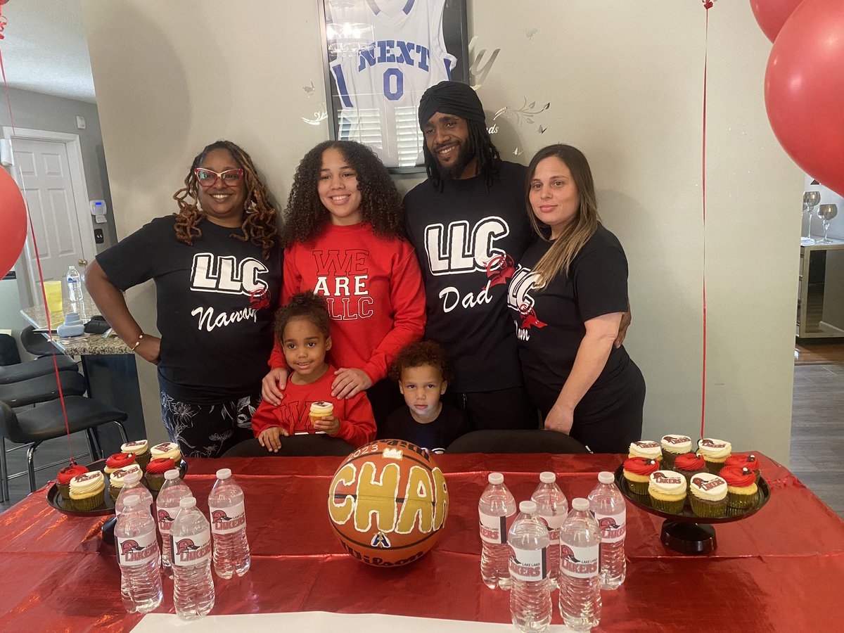 Charleece Davis tweet media