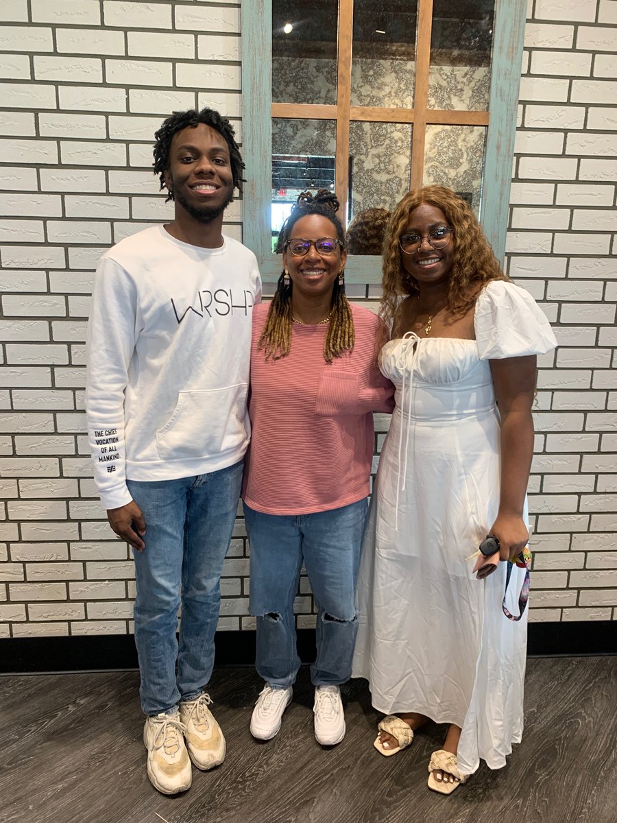 TAMUBGSA's tweet photo. Just a few of our mentors and mentees in our mentorship program! We had a great Sunday brunch and can’t wait to have many more✨ #TAMU https://t.co/m8GRQSgIZf