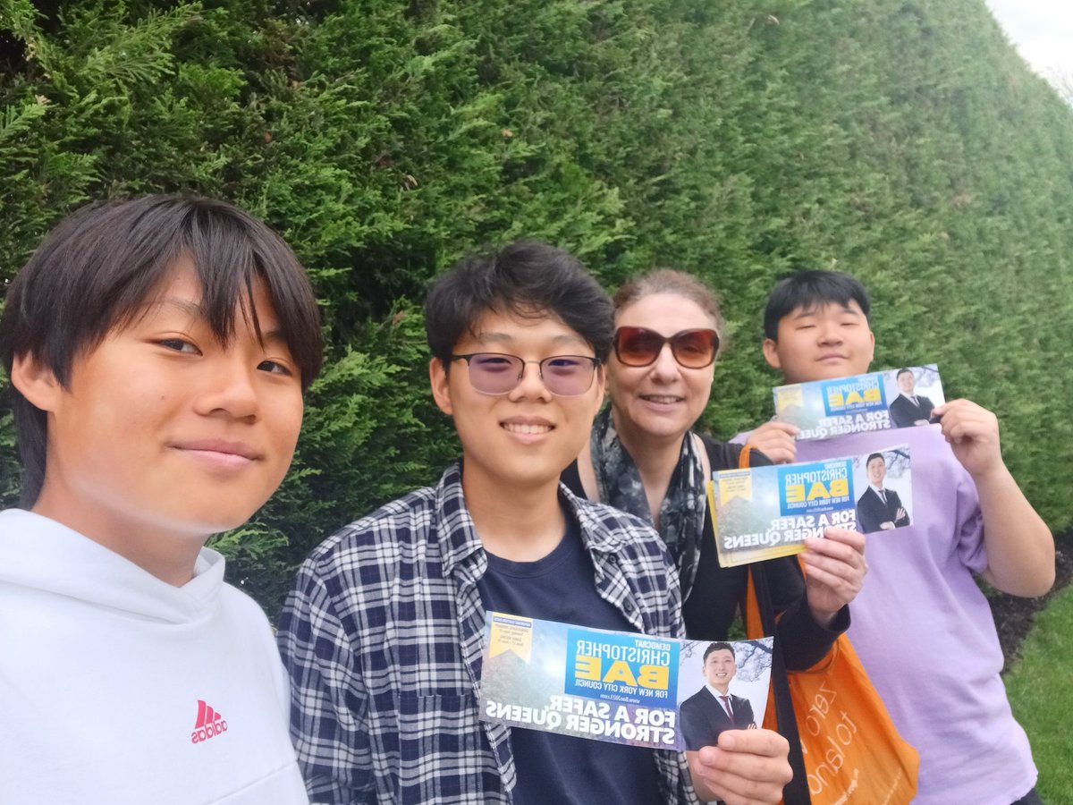 TOsherov's tweet photo. It was a beautiful day to canvass for @christopherbaeee for #CD19. Big thanks to the #Baeterns in helping to get out the vote.
#Bae4CD19 #RankBaeFirstChoice #FlipCD19Blue #ImABaeliever https://t.co/tgBszDXJo1