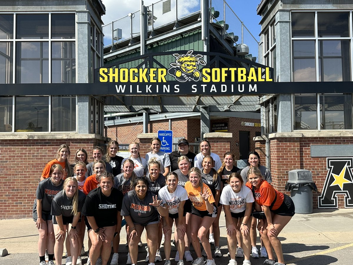 GoNeoshoSoftbal's tweet photo. Big thank you to @GoShockersSB for allowing us to watch a great game and letting us use your amazing practice facilities. #watchthis #goshox https://t.co/2YBeYixcHh