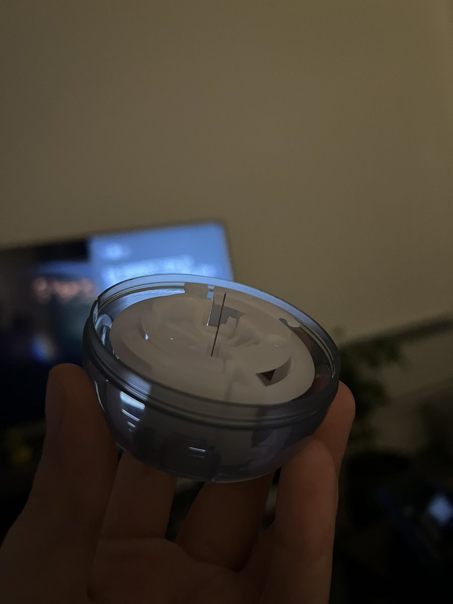 hipnoxiic's tweet photo. I’ve just watched my boyfriend set up a new cannula for his insulin pump. so for all you weirdos who think people with diabetes do it to themselves; they’d all rather not literally shoot a needle this big into them every 3 days https://t.co/aiGI5WsSQT