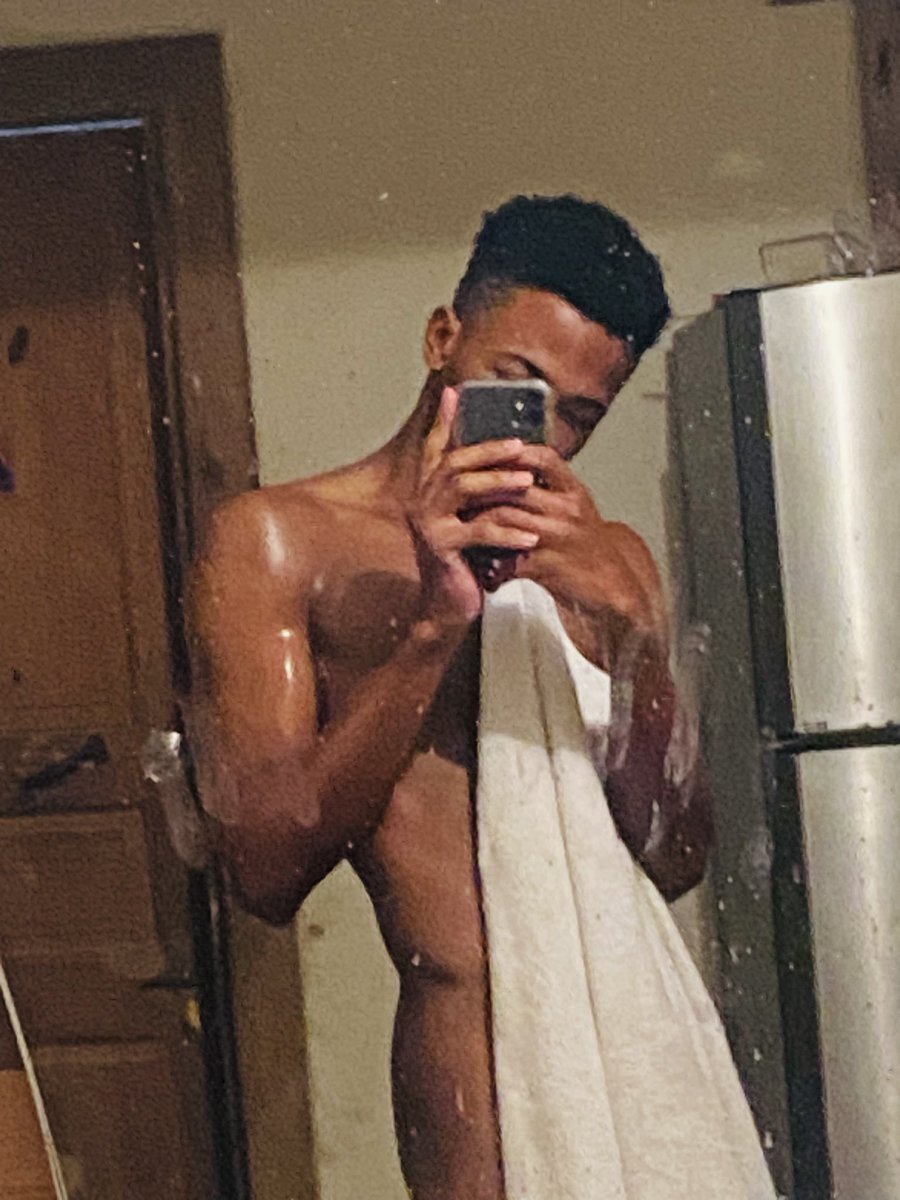 JordanAllen_11's tweet photo. Do you wonna see it 👀 https://t.co/fnLtHjAPea