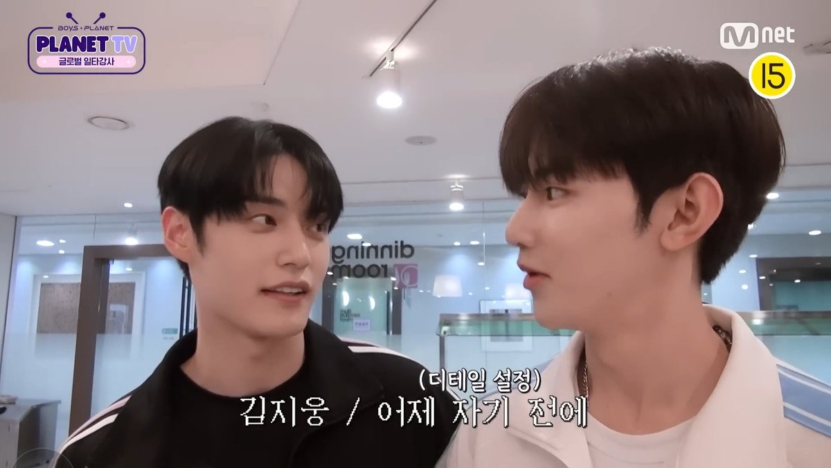 dins_kjw's tweet image. Lets counting WOONGHAO interaction or conversation, because it's necessary 😇
A thread
#ZEROBASEONE #ZB1 #KimJiwoong #김지웅 #Zhanghao #장하오