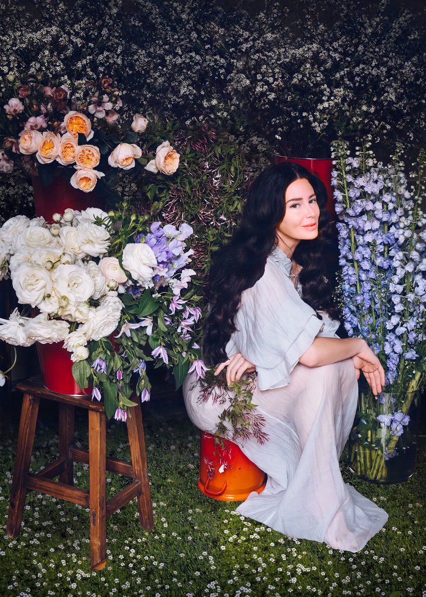 RuizGabz's tweet photo. ☙ 𝑫𝒆𝒂𝒓𝒆𝒔𝒕 𝑬𝒂𝒓𝒕𝒉, 

Myself  -
Somewhere beyong right and wrong there is a garden—I will meet you there and from there, begin the path towards salvation and new beginnings ☙
#EarthDay  
#climatechange   🪻🌎🪻 https://t.co/JZj28Ks1ny