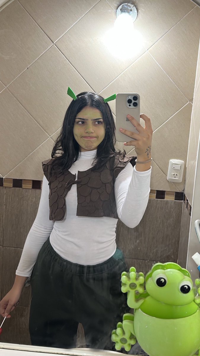 de día es una y de noche es chueck