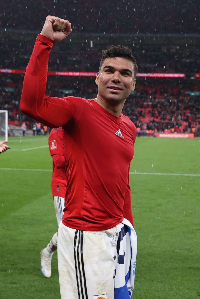 ManUtd_PT's tweet photo. 🇧🇷 @Casemiro 🦾

#MUFC || #FACup https://t.co/6ZOXqRFi2q