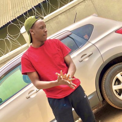 IamKevinLind3's tweet photo. #NewProfilePic https://t.co/JnWKlbuZog