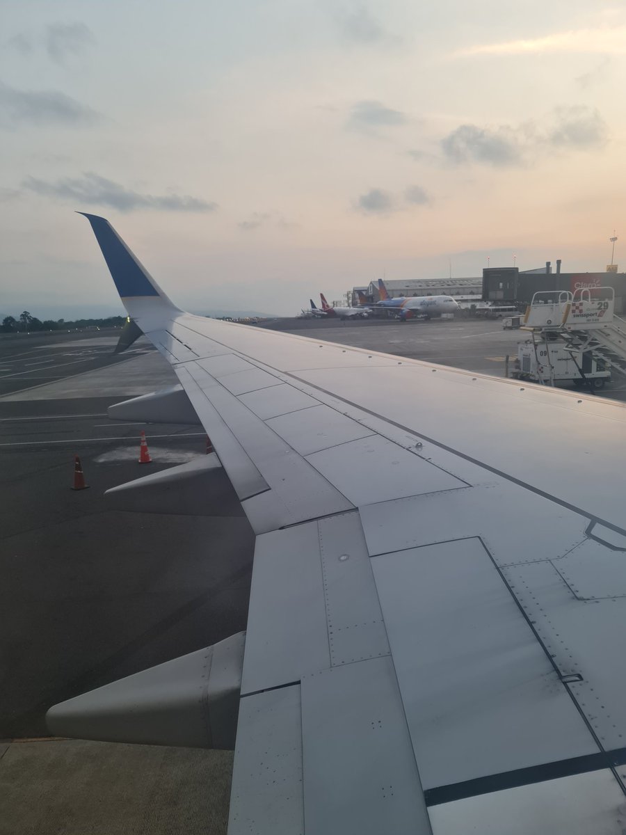 J00NATION's tweet image. Yoongi here I go! 🛩

#SUGA_AgustD_TOUR  #AgustD_SUGA_Tour #IARMY