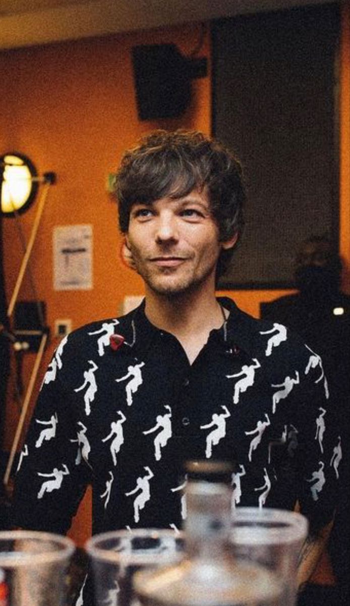 nowimawasteland's tweet photo. We want to hear you play #LouisTomlinson & his UK No.1 album #FaithInTheFuture @BBCR1 @BBCRadio2
We want you to add #LouisTomlinson & #FaithInTheFuture to playlists @SpotifyUK
#StreamLouis #LouisOnBBC #GetLouisOnTheRadio #TakeLouisOffYourBlackList
💙💙💙💙 https://t.co/pYCEPhwOgd