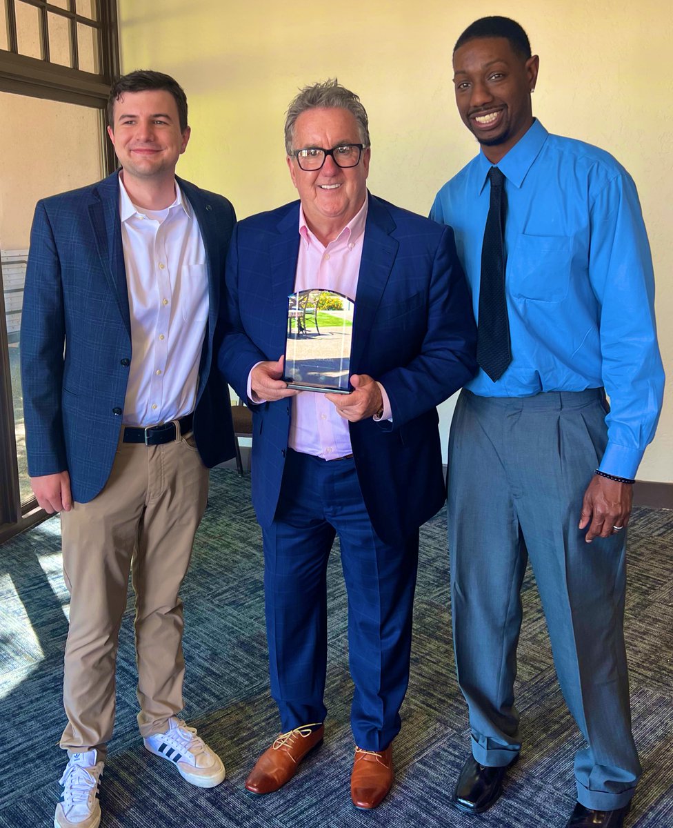 KevinMcCabe987's tweet photo. Honored by the AzHS Coaches Assn HOF today and had to share it with the guys who make the Dean and AzPrepsLive 98. 7 #1 @trevor_henry30 and @Zachmlarson Thank you gentlemen! https://t.co/4qP3zumQFN