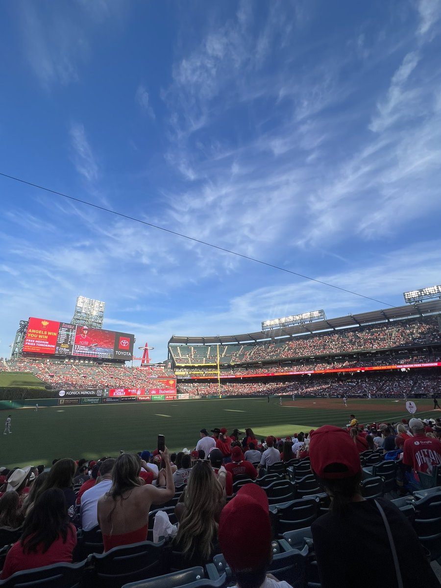 last night’s view ⚾️ #305tweets