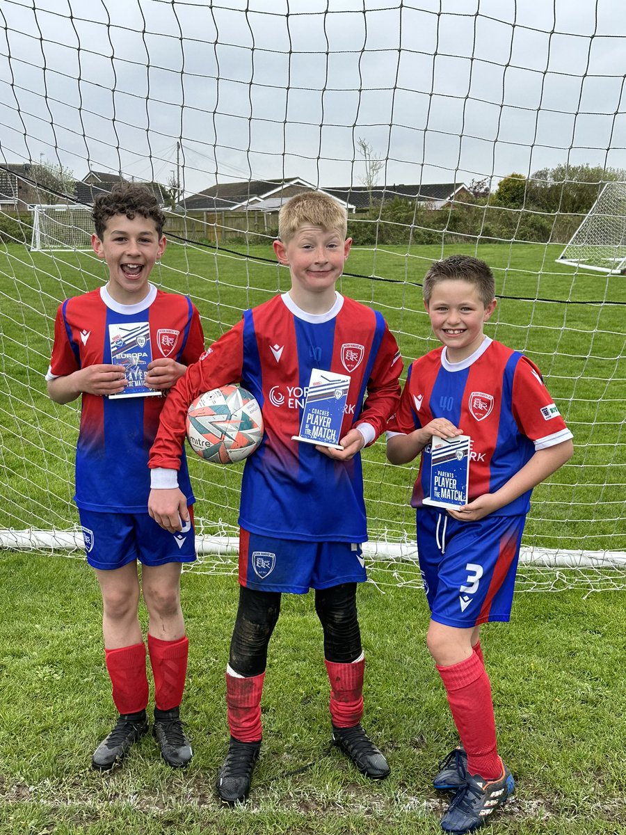 Well done to this mornings award winners away at Sproatley! 

Well done CJ, Connor and Charlie 👏🏻

It’s safe to say this seasons new signings have settled in well!

Summer signing ✅
Winter signing ✅
Late season free agent ✅