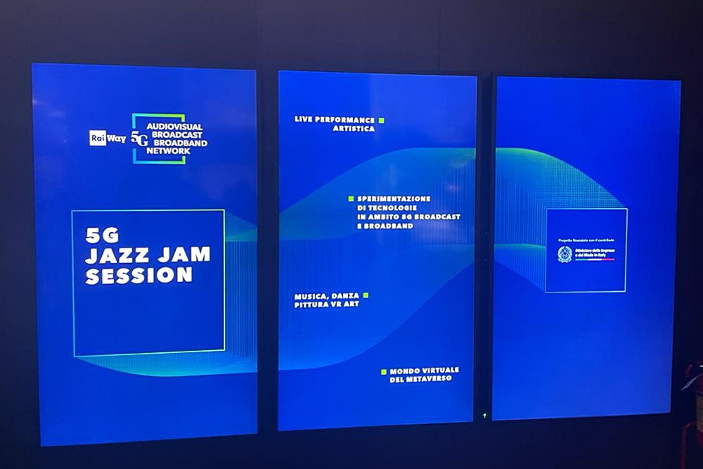 Oggi siamo stati ad un #concerto del futuro: la #5G #Jazz Jam Session del #TorinoJazzFestival, use case del progetto di #RaiWay <a href="/mimit_gov/">MIMIT</a>  e <a href="/twitorino/">Città di Torino</a> "5G #Audiovisual #Broadcast #Broadband #Network". 3 sale di @OgrTorino, 3 performance di #musica e #arte unite dal 5G. 
📸👇