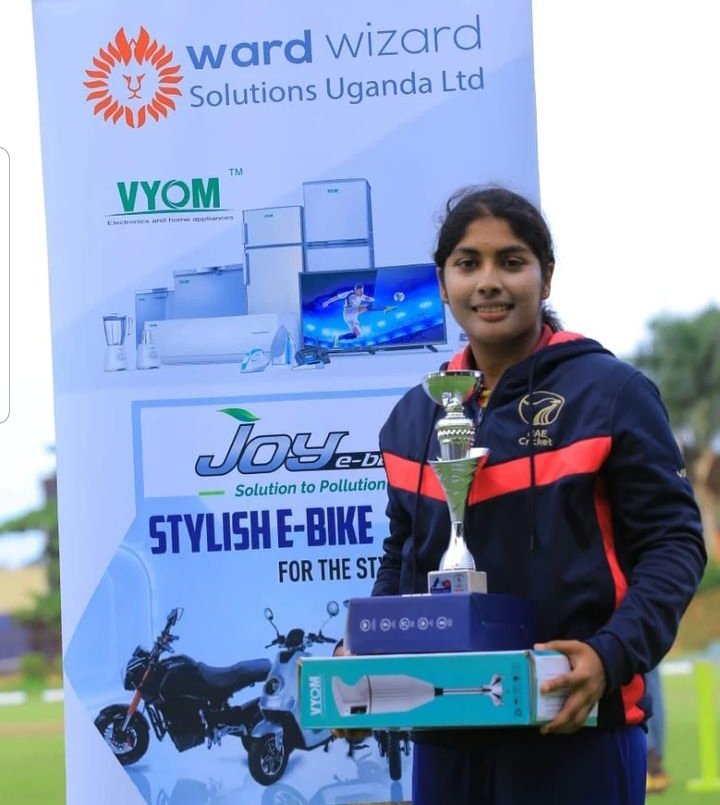 grace_joycekem's tweet photo. #Victoriaseries2023 
INDIVIDUAL WINNERS
1. MVP - Henrietta Ishimwe (Rwanda)🇷🇼
2. Best Bowler - Consy Aweko (Uganda)🇺🇬
3. Best Batter - Kavisha Kumari (UAE) 🇦🇪 https://t.co/fPLK0bLPFh