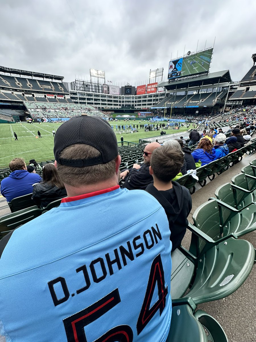 simplylaurynn's tweet photo. Let’s Go Renegades! #FULLTHROTLE @XFLRenegades https://t.co/2x8atYpdu0