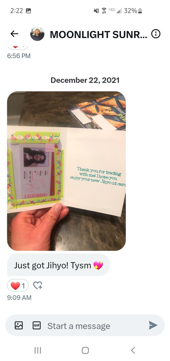 jellyonce22's tweet photo. Trade Proofs. I send photocards in a top loader and sleeve now.  You don't have to do the same! https://t.co/0CczK6Vm31