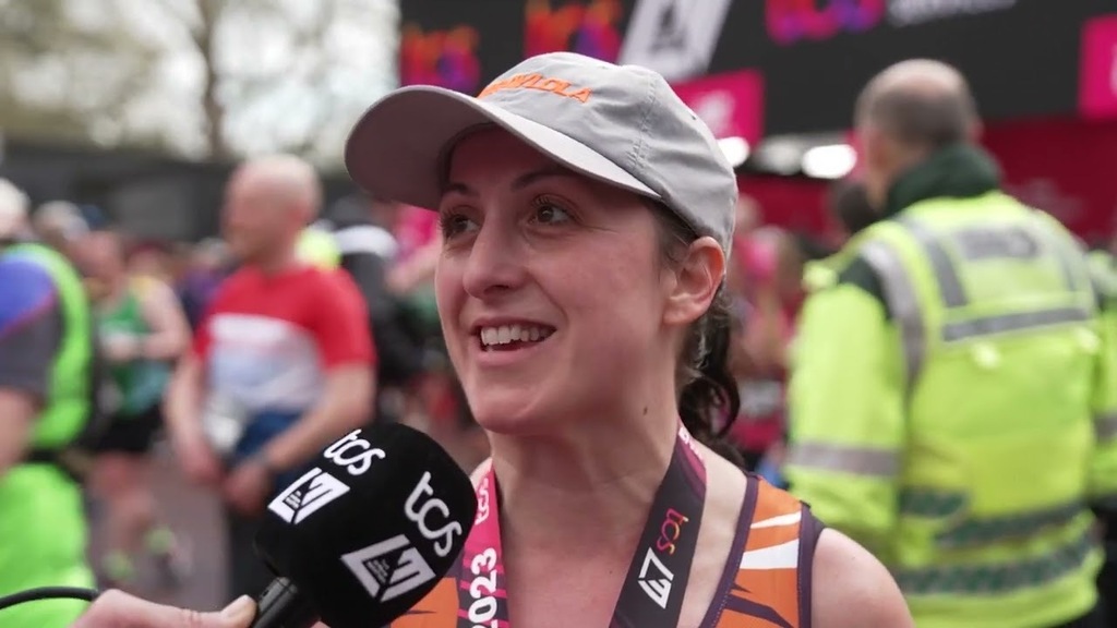 Natalie Cassidy completes London marathon

youtu.be/Tp2Syif8fpQ