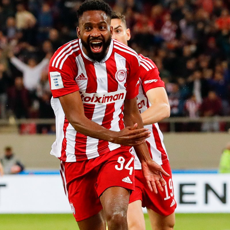 Super_League_GR's tweet photo. Ο @Bakambu17 πανηγυρίζει το γκολ του στο 54' 

👉🏼https://t.co/453vzP8Kfj 

#slgr #StoiximanSuperLeague #Playoffs #matchday5 #olyaek #Olympiacos #AEKFC #Stoiximan #Football https://t.co/wim788dvpY
