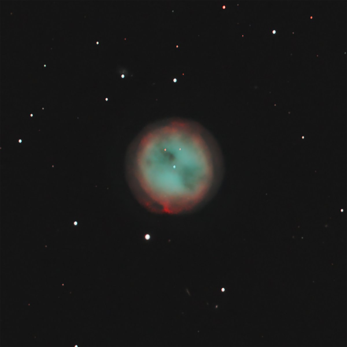 space_alx's tweet photo. @Xavi_Bros
This is my process of a two month old stack of #m97 the Owl Nebula. This is just a total Stack of 50 x 180s taken with a C9.25  The Owl nebula is a Planetary Nebula in the constellation Ursa Major  

pic by me  #astronomy https://t.co/O39IutoXgU