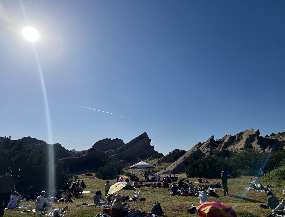 iasos performing at vasquez rocks on earth day ⛰️