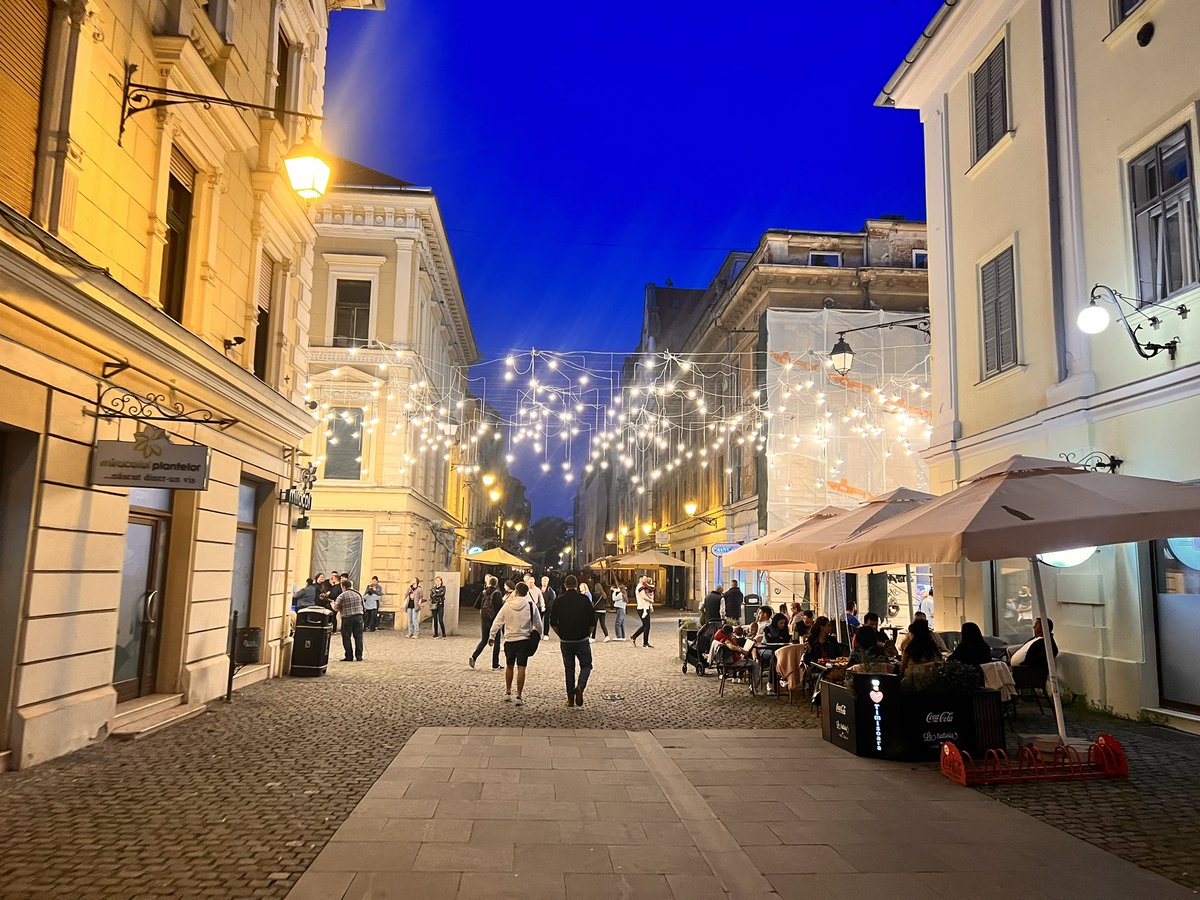 Chris Tomlinson tweet media