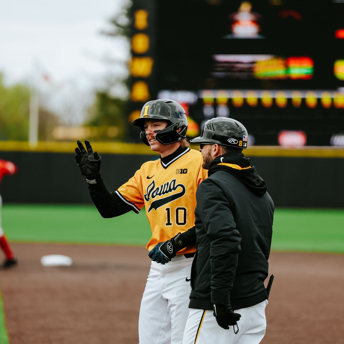 UIBaseball's tweet photo. Sunday Funday! 

Ty's got 9 Ks and we've got 6 runs! 

M6 | Iowa 6, Nebraska 1

#Hawkeyes https://t.co/vBSCD3qGmK